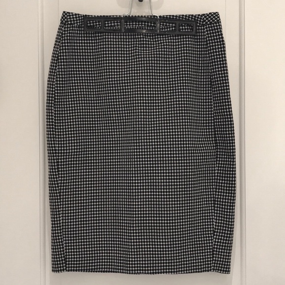 Merona Dresses & Skirts - Classic Pencil Skirt